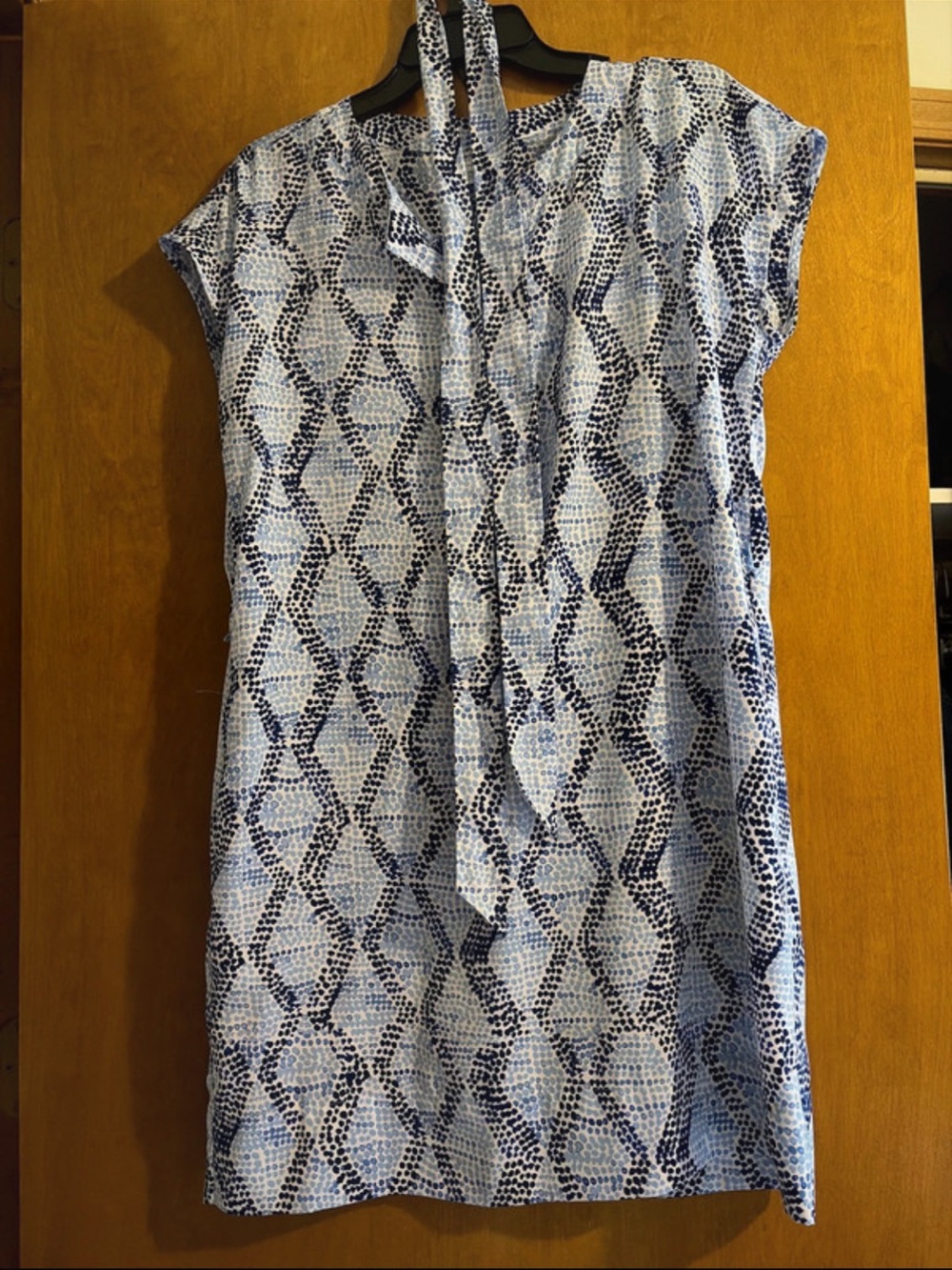 Liz Claiborne Blue & White Geometric Tie Mini Dress